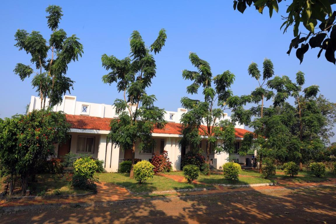 Nisarg Resort Jabalpur Exterior photo