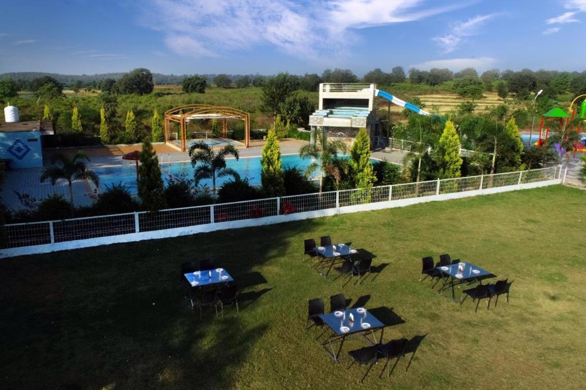 Nisarg Resort Jabalpur Exterior photo