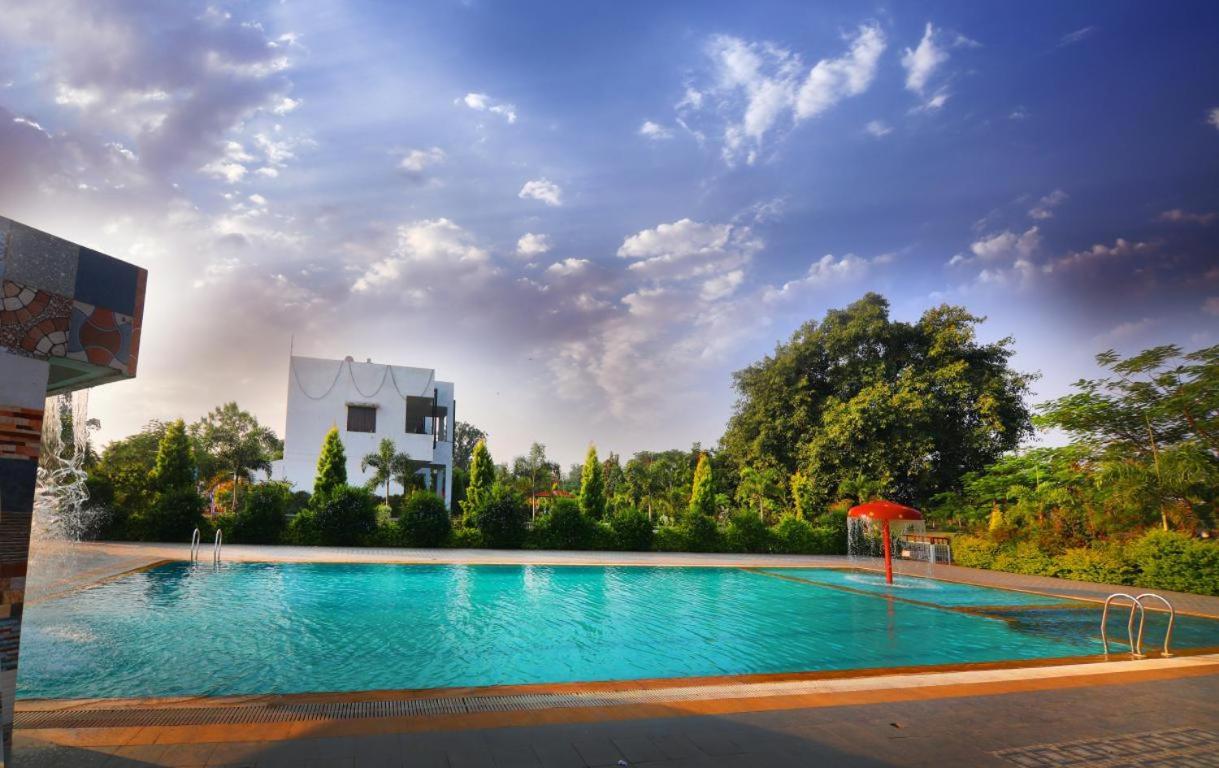 Nisarg Resort Jabalpur Exterior photo